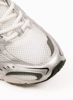 Mizuno MXR Snow White / Bistro Green / Silver -Urban Sneakers Shop image 770