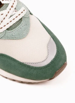 Karhu Legacy 96 "Mölkky" Pack -Urban Sneakers Shop image 920