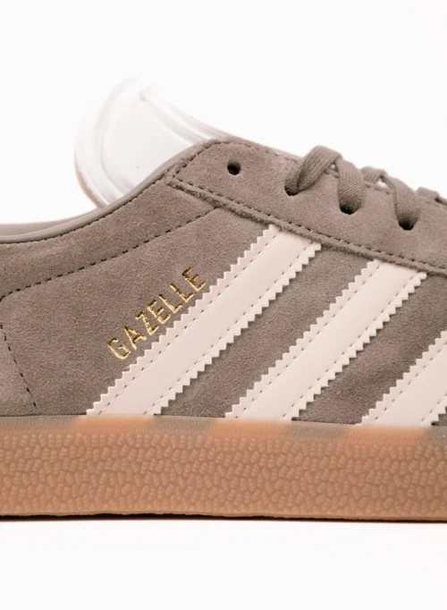 Adidas Originals X Real Madrid Gazelle 'Third Kit' – Charcoal / Putty Mauve / Gum -Urban Sneakers Shop image 987